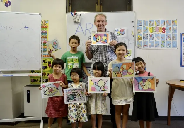 英語でアートキッズアートクラス